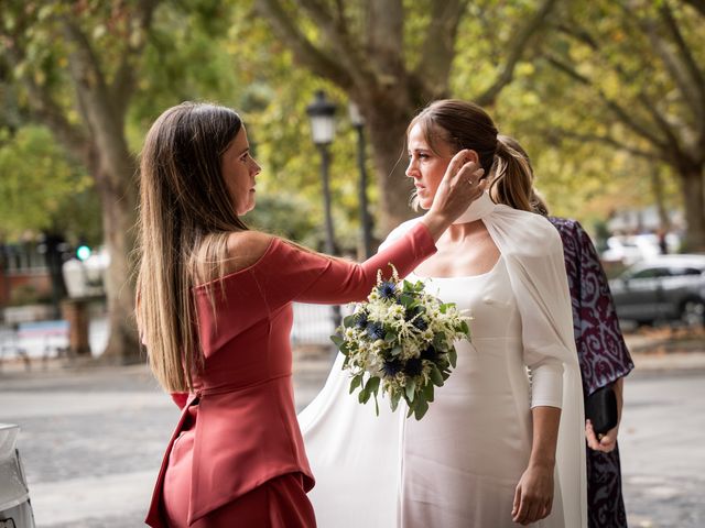 La boda de Andrés y Tania en Pamplona, Navarra 6