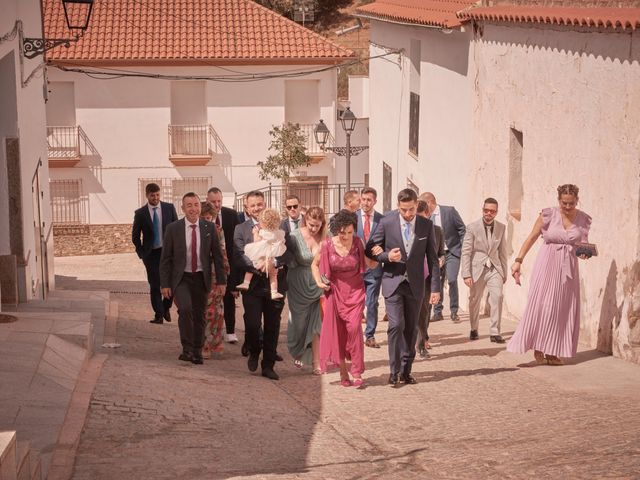 La boda de Isaac y Patricia en Villaharta, Córdoba 35