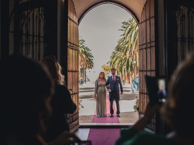 La boda de Juan y Gloria en Badajoz, Badajoz 13