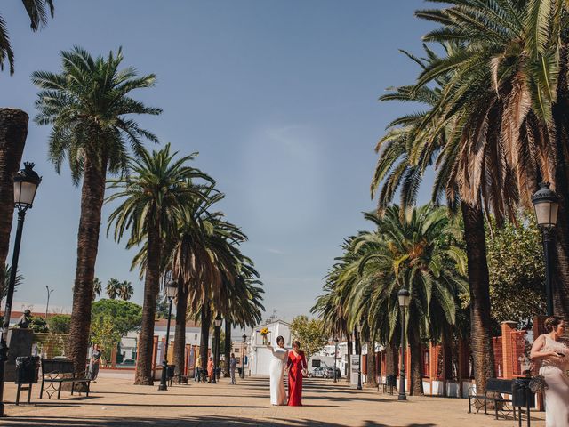 La boda de Juan y Gloria en Badajoz, Badajoz 16