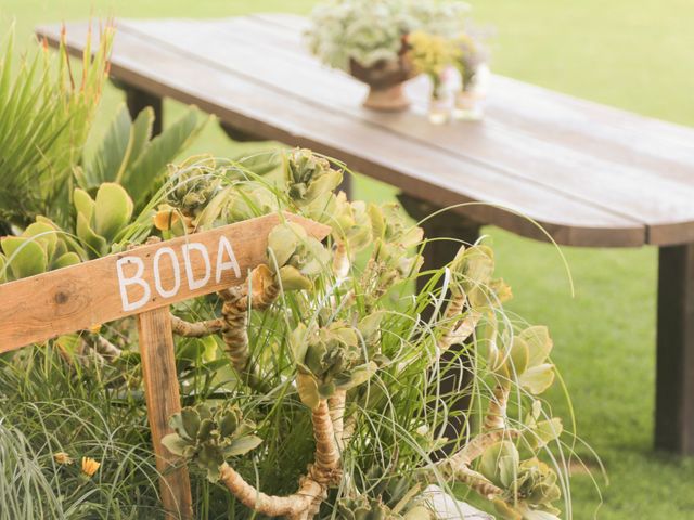 La boda de Alonso y Estefania en Torre Del Mar, Málaga 17