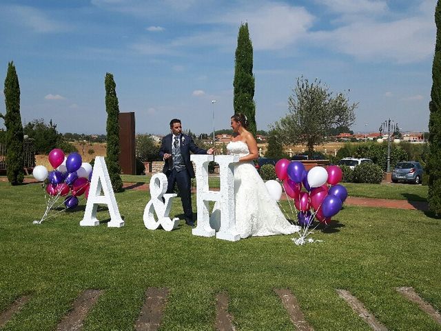 La boda de Hector y Arantxa en León, León 1