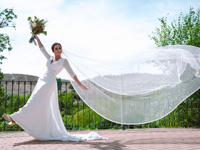 La boda de Verónica y Álvaro en Puente Genil, Córdoba 31