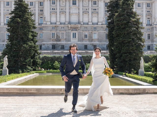 La boda de Pablo y Irene en Madrid, Madrid 2