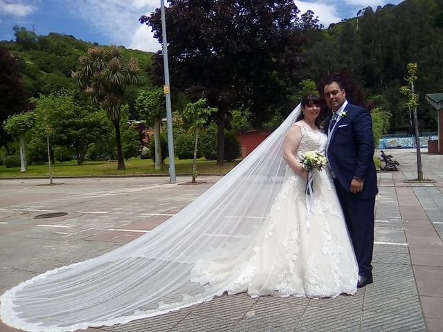 La boda de Carlos   y Lara   en Blimea, Asturias 10
