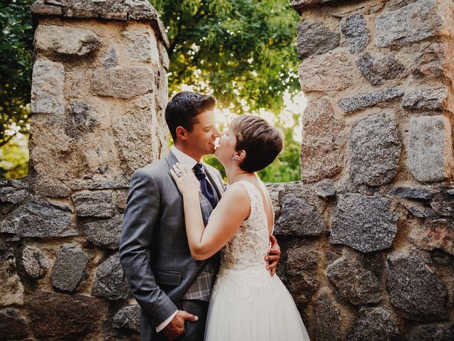 La boda de Grego y Sara en Ballesteros De Calatrava, Ciudad Real 112