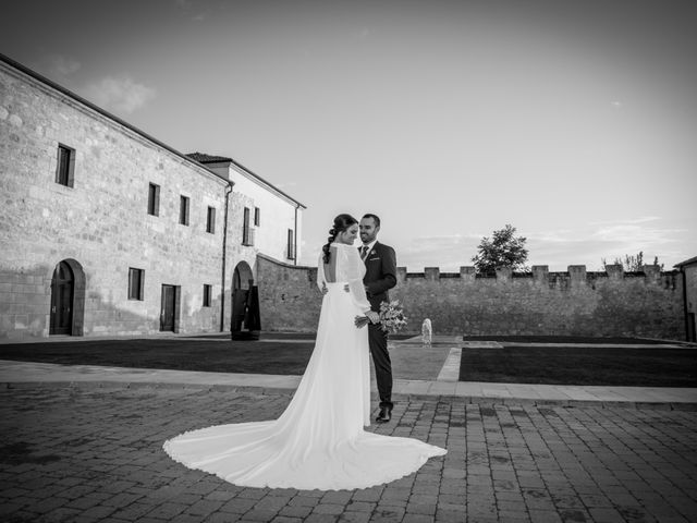 La boda de Cristian y Laura en San Bernardo, Valladolid 20