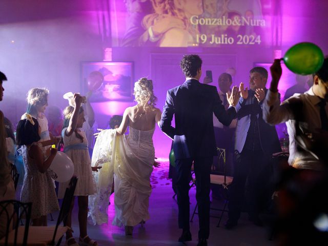 La boda de Gonzalo y Nura en Pozal De Gallinas, Valladolid 26