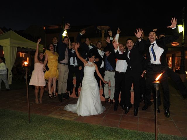 La boda de Mario y Carolina en León, León 23