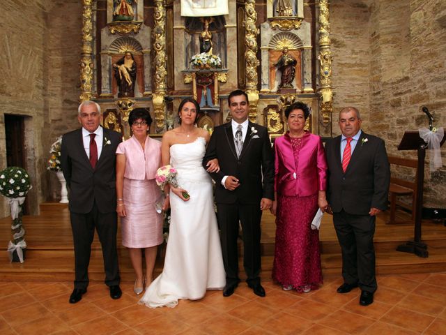 La boda de Loli y César  en San Pedro De Olleros, León 54