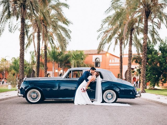 La boda de Manuel y Leticia en Dos Hermanas, Sevilla 69