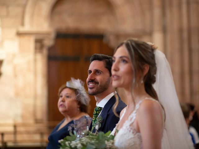 La boda de Javier y Lorena en Cangas De Onis, Asturias 14