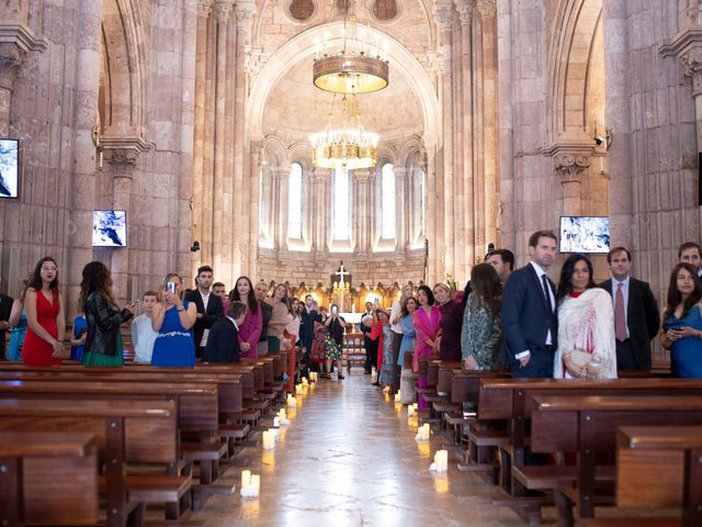 La boda de Javier y Lorena en Cangas De Onis, Asturias 17