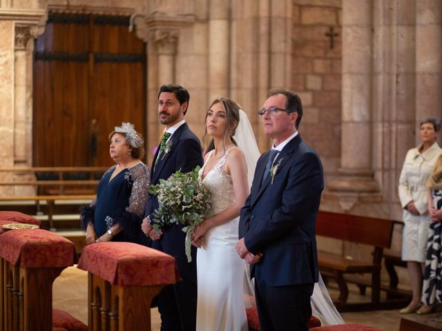 La boda de Javier y Lorena en Cangas De Onis, Asturias 31