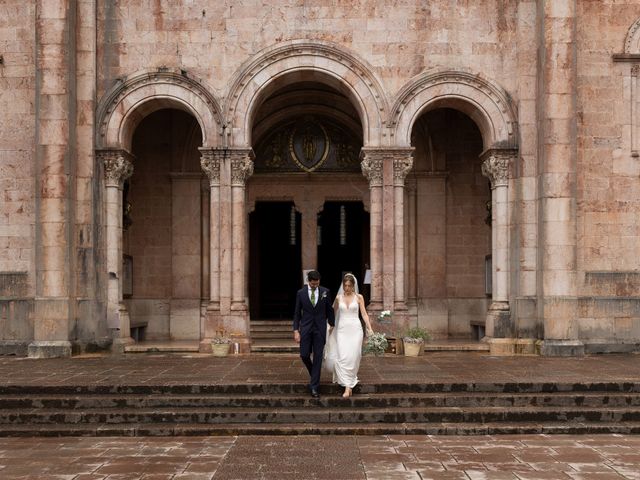 La boda de Javier y Lorena en Cangas De Onis, Asturias 49