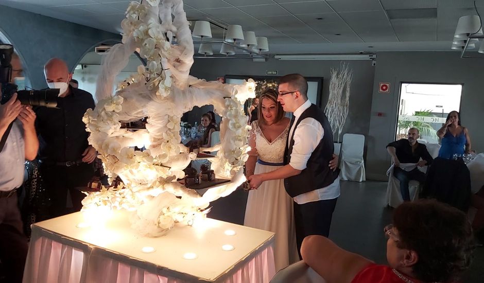 La boda de Sonia y Jonathan en Sant Boi De Llobregat, Barcelona