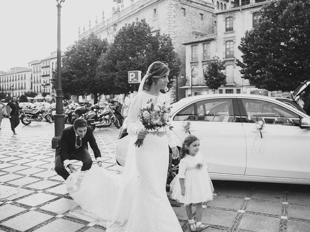 La boda de Miguel y Ángeles en Granada, Granada 23