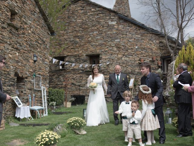 La boda de Roberto y Isabel en Campillo De Ranas, Guadalajara 64