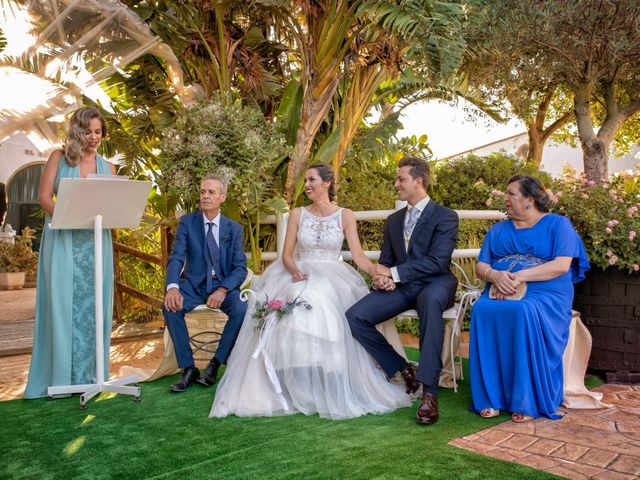 La boda de Sara y Carlos en Chiclana De La Frontera, Cádiz 15
