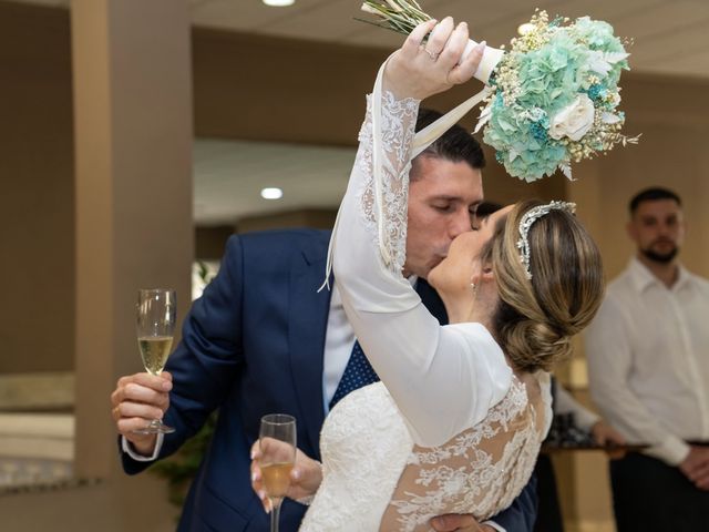 La boda de Jesús  y Cristina en Sevilla, Sevilla 1