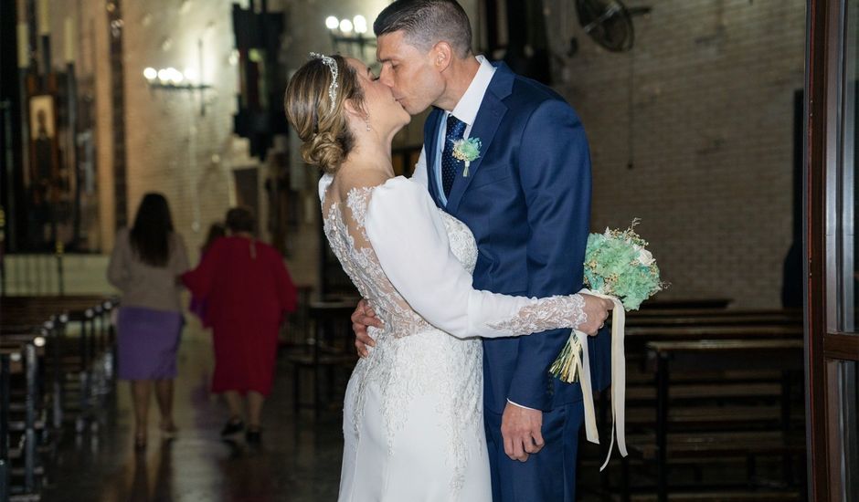 La boda de Jesús  y Cristina en Sevilla, Sevilla