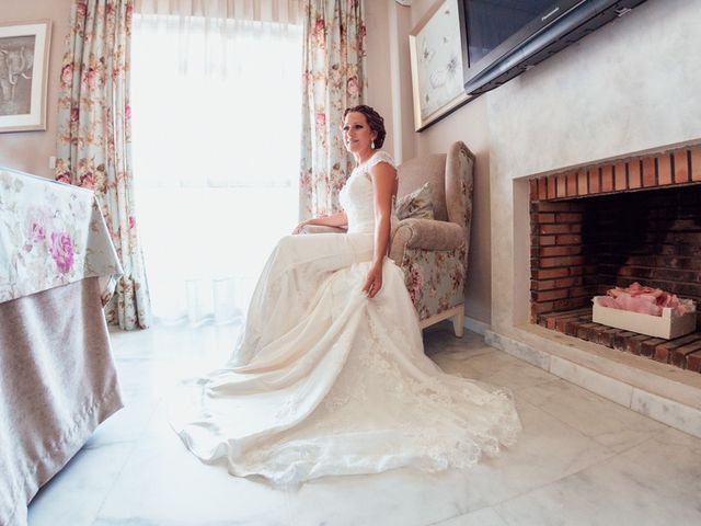 La boda de Juan y Isabel en Pilas, Sevilla 18