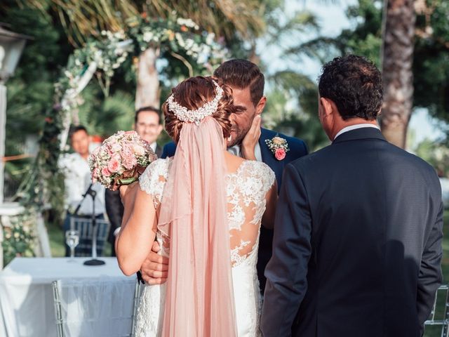 La boda de Juan y Isabel en Pilas, Sevilla 32