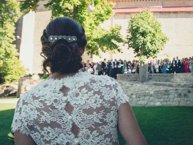 La boda de Carlos y Elena en Santa Gadea Del Cid, Burgos 20