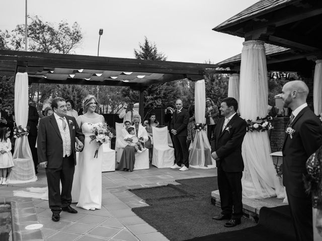 La boda de Israel y Cintia en Navalcarnero, Madrid 41