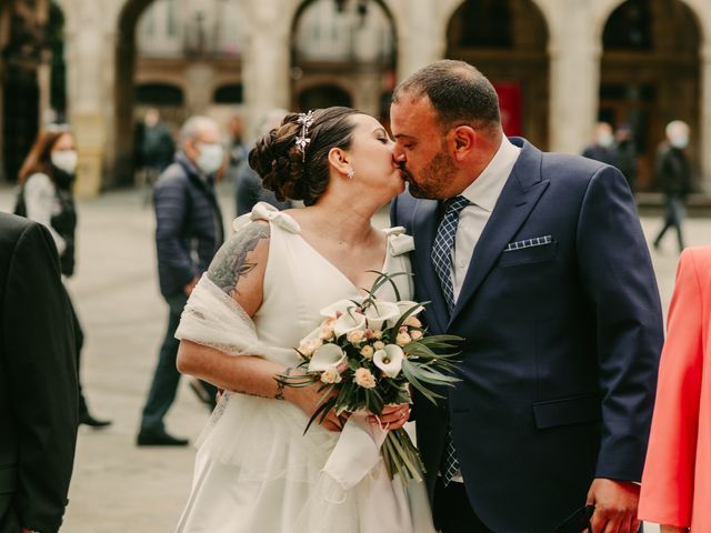 La boda de Javi y Ramona en Vitoria-gasteiz, Álava 57