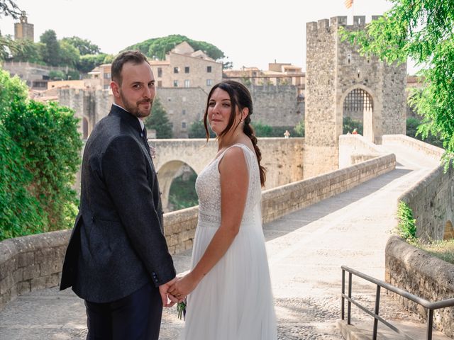 La boda de EDU y GEMMA en Fares, Girona 1