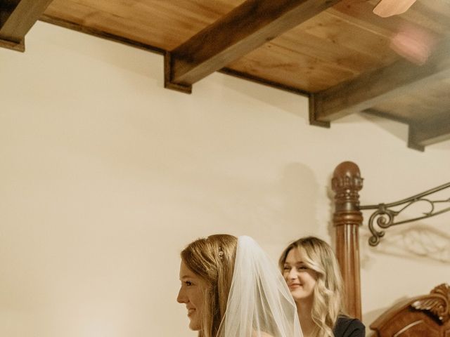 La boda de Adorian y Valentina en Villarrobledo, Albacete 11