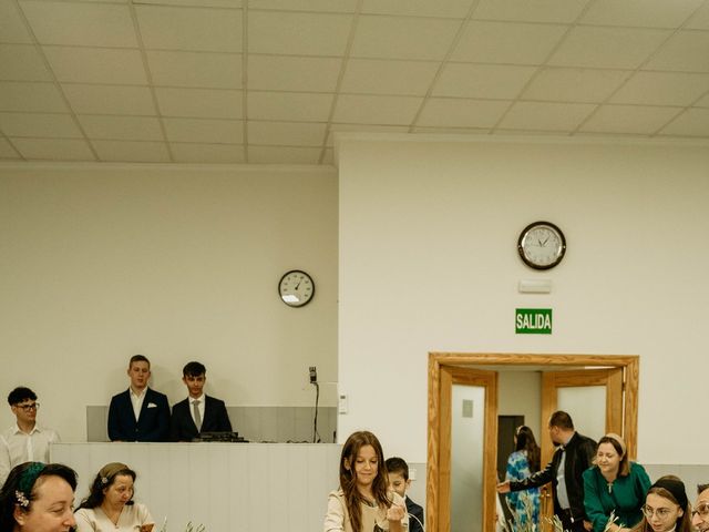 La boda de Adorian y Valentina en Villarrobledo, Albacete 50