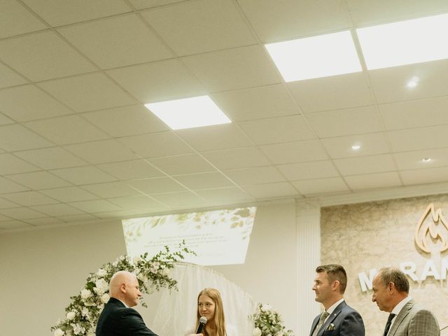 La boda de Adorian y Valentina en Villarrobledo, Albacete 58