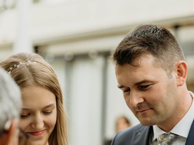 La boda de Adorian y Valentina en Villarrobledo, Albacete 125