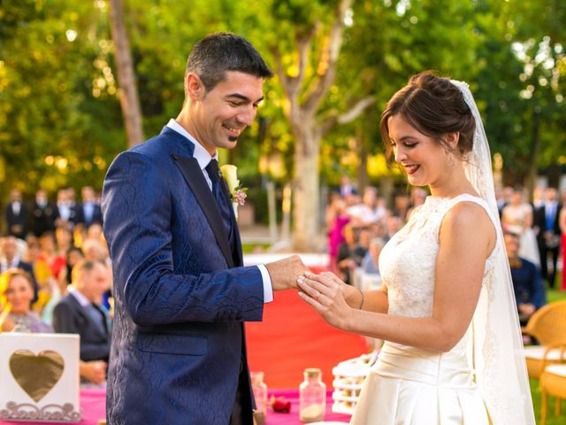 La boda de Carlos y Isabel en Zaragoza, Zaragoza 5