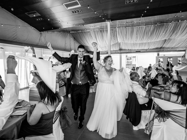 La boda de Diego y Sandra en El Prat De Llobregat, Barcelona 23