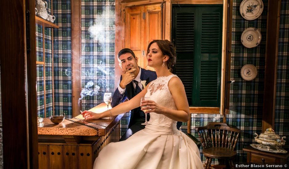 La boda de Carlos y Isabel en Zaragoza, Zaragoza