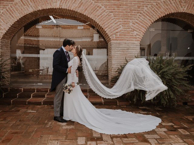 La boda de Manuel y Marina en Alcala De Guadaira, Sevilla 81