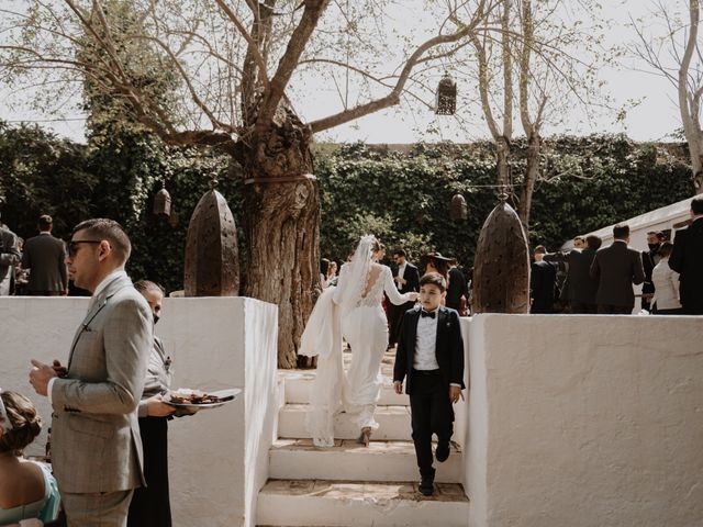 La boda de Manuel y Marina en Alcala De Guadaira, Sevilla 90