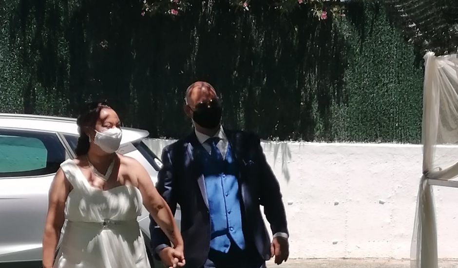 La boda de Loli y Antonio en Dos Hermanas, Sevilla