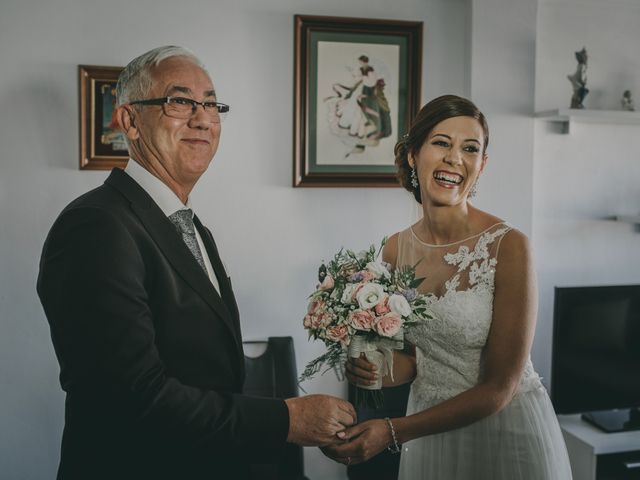 La boda de Alberto y Encarni en Alcala De Guadaira, Sevilla 41