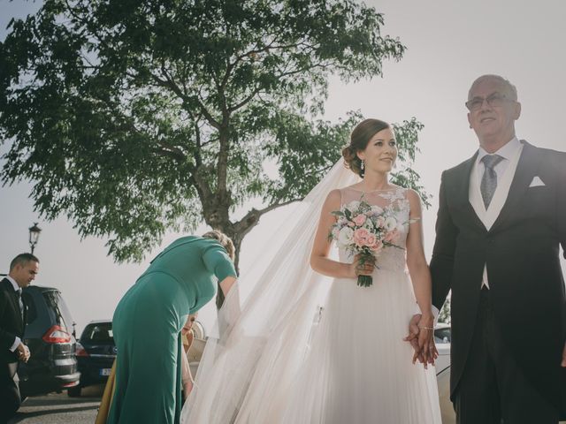 La boda de Alberto y Encarni en Alcala De Guadaira, Sevilla 43