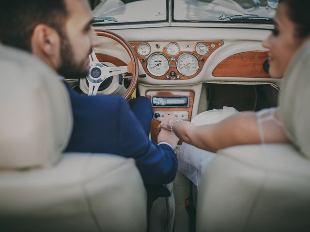 La boda de Alberto y Encarni en Alcala De Guadaira, Sevilla 68