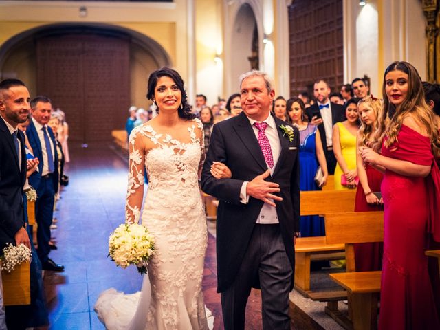 La boda de Carlos y Arantza en San Sebastian De Los Reyes, Madrid 29