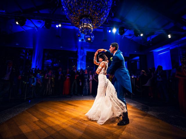 La boda de Carlos y Arantza en San Sebastian De Los Reyes, Madrid 112