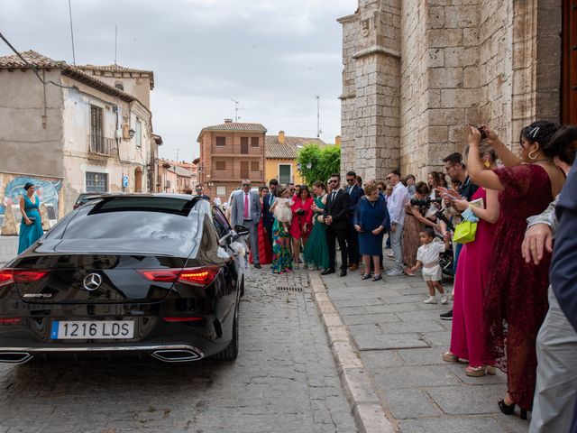 La boda de Sheila y Carlos en Medina Del Campo, Valladolid 11