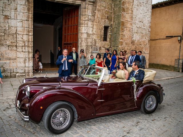 La boda de Sheila y Carlos en Medina Del Campo, Valladolid 14