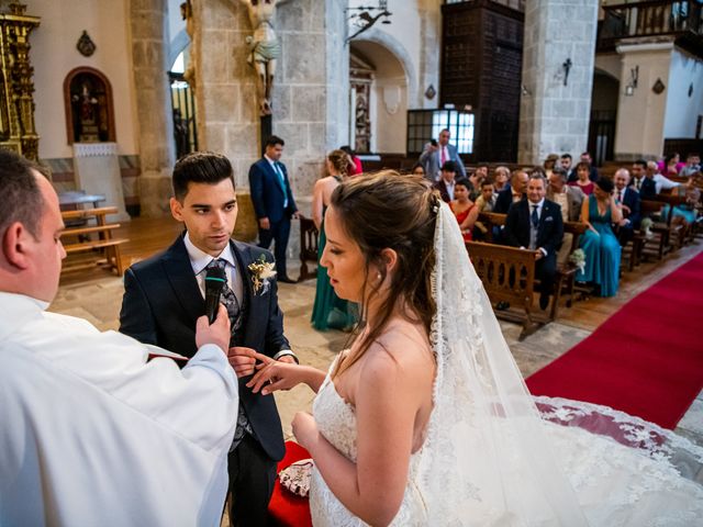 La boda de Sheila y Carlos en Medina Del Campo, Valladolid 18