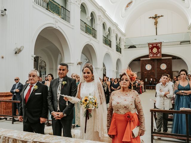 La boda de M Carmen y Juanma en Villarrasa, Huelva 18
